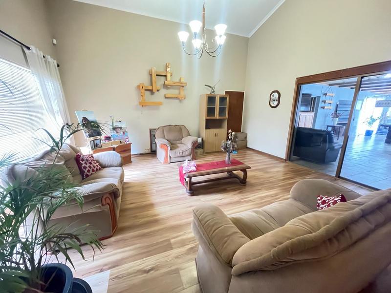 4 Bedroom Property for Sale in Amandelrug Western Cape